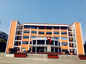 四川现代艺术学校蛟龙校区