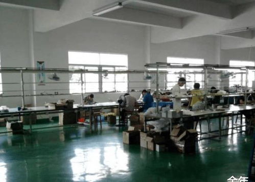 工厂蓝领工人月薪高过大学生,那为什么还要辛苦读大学